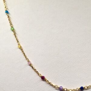 Collier con pietre colorate