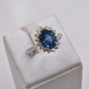 Anello solitario con "Zaffiro"
