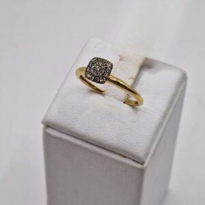 Anello a pavé di diamanti