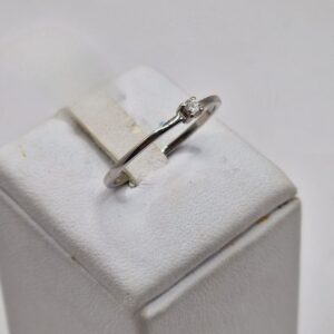 Anello "solitario"