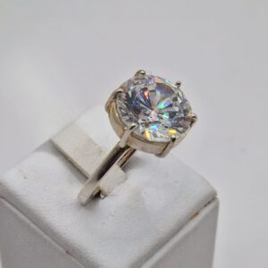 Anello “Cubic zirconia” in argento
